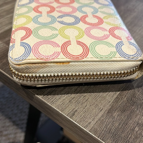 Coach white/multicolor C Women’s leather wallet - Picture 9 of 9